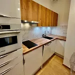 Apartmán Splendid 1 Bedroom And 1 Sofabed Renovated 2p3 By Rivaevent *