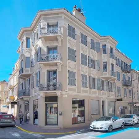 Splendid 1 Bedroom And 1 Sofabed Renovated 2p3 By Rivaevent Cannes